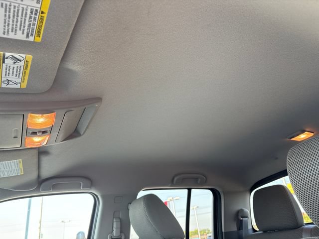 Used 2016 Nissan Frontier SV AWD/4WD image 21