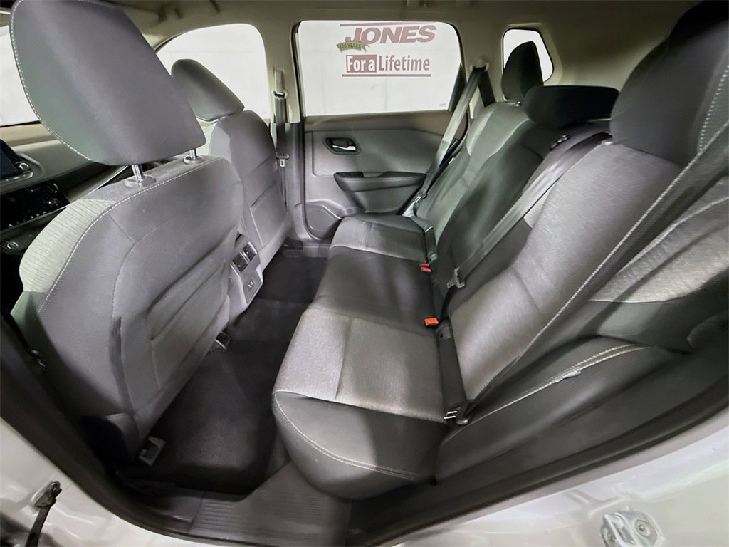 Certified 2022 Nissan Rogue SV image 25