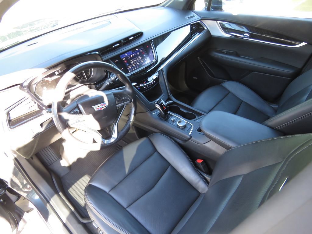Used 2020 Cadillac XT6 Premium Luxury AWD/4WD image 11