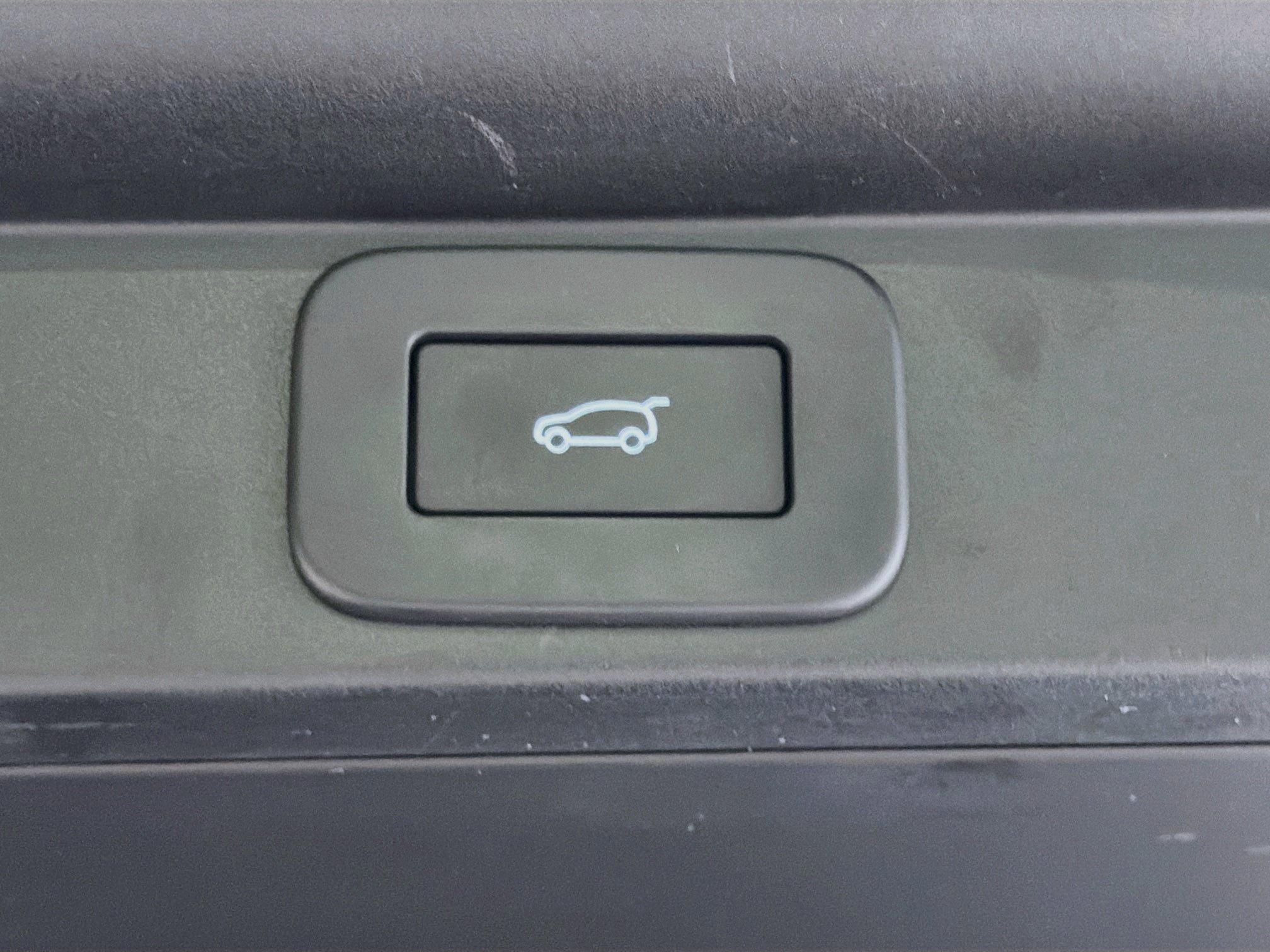 Certified 2025 Land Rover Range Rover SE AWD/4WD image 14