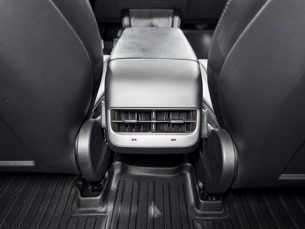 Used 2022 Tesla Model 3 Performance image 19