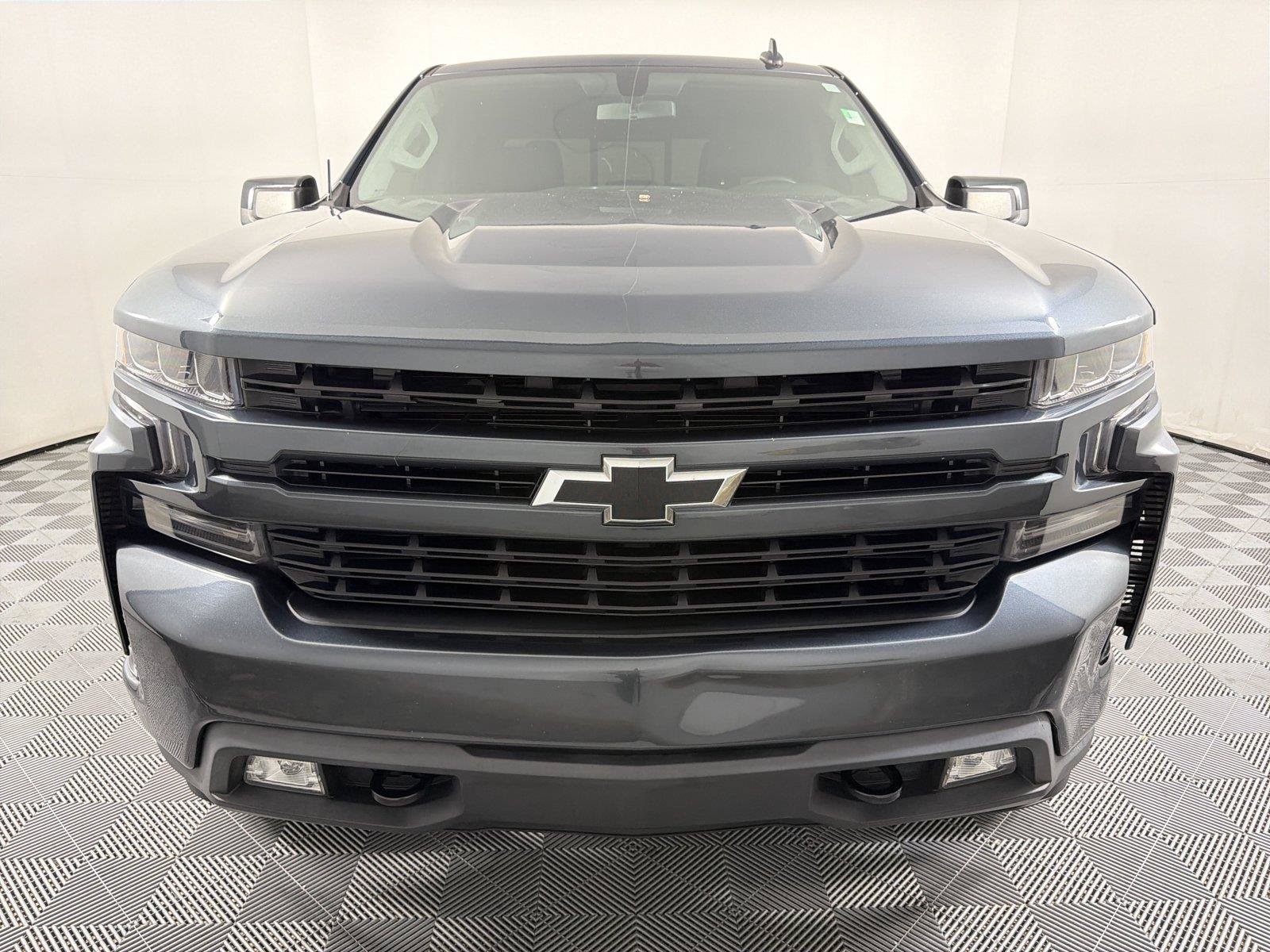 Used 2019 Chevrolet Silverado 1500 RST AWD/4WD image 2