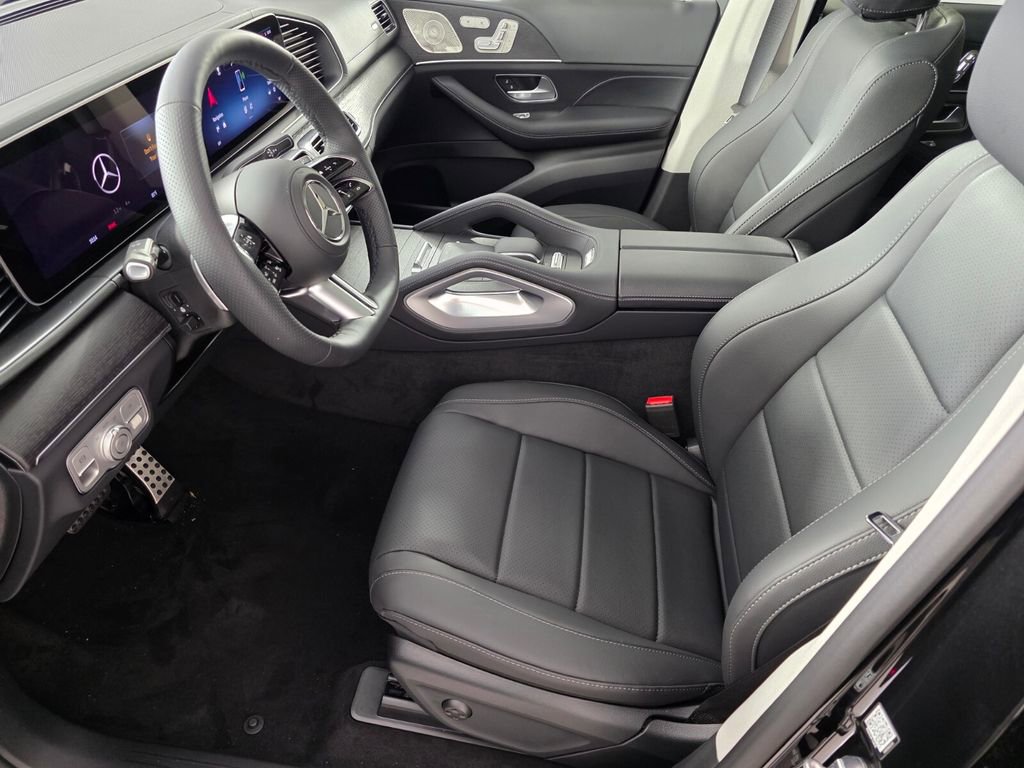 New 2026 Mercedes-Benz GLS 450 4MATIC image 6