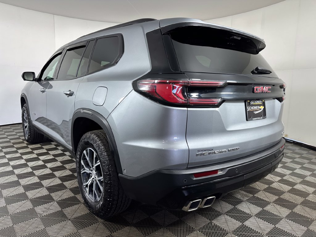 Used 2024 GMC Acadia AT4 w/ Super Cruise Package AWD/4WD image 3