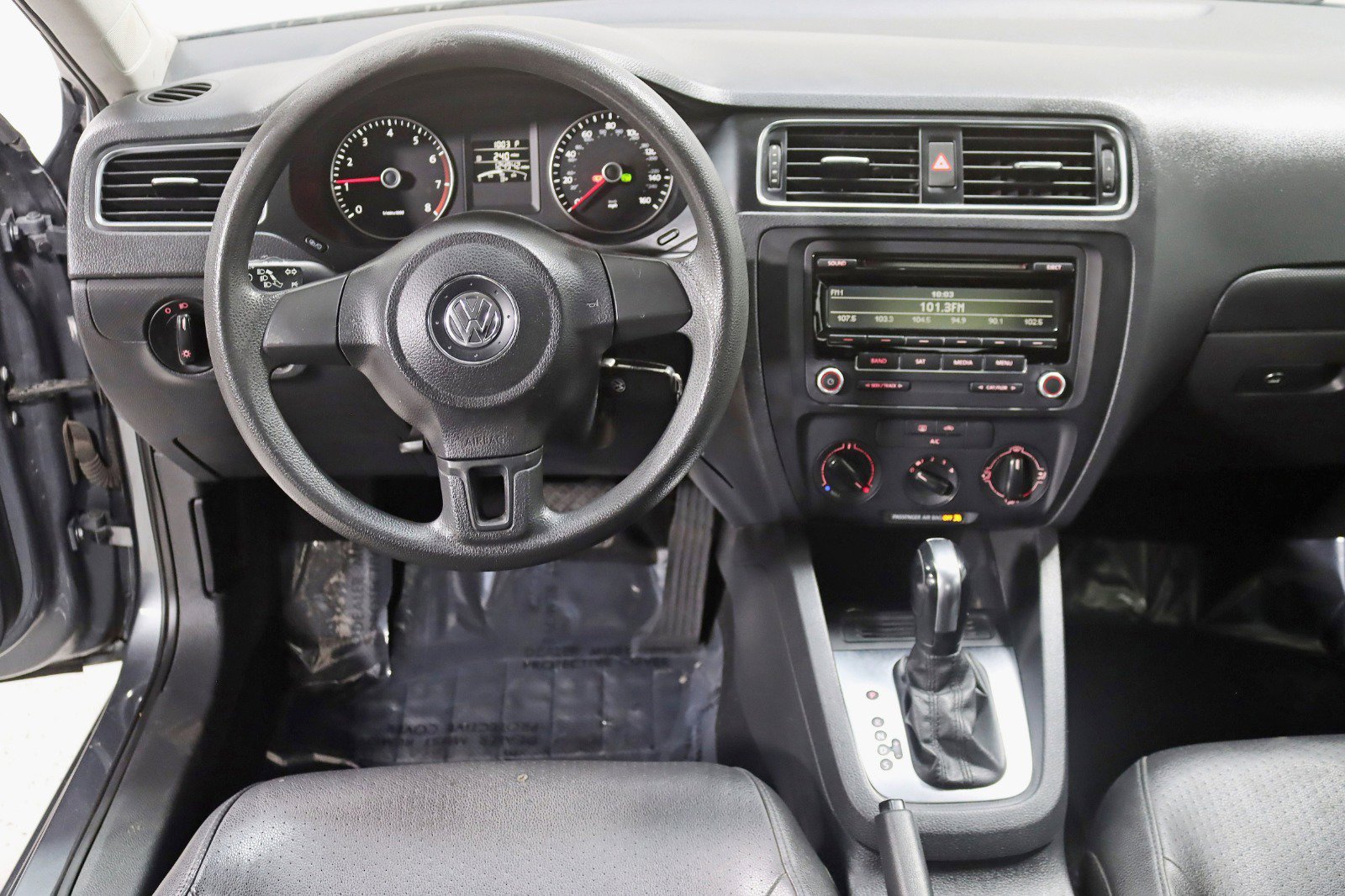 Used 2014 Volkswagen Jetta SE image 14