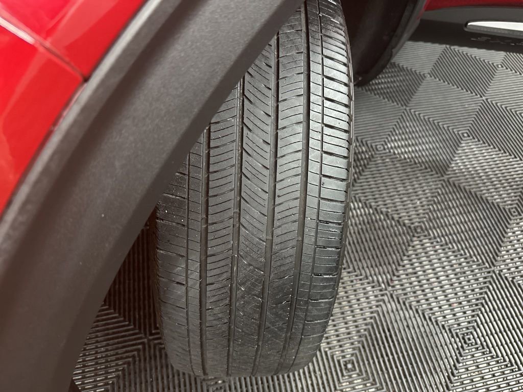 Used 2023 Ford Explorer XLT w/ Equipment Group 202A image 41