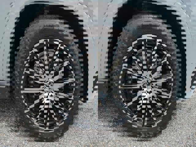 Certified 2024 Mercedes-Benz GLS 580 4MATIC image 11