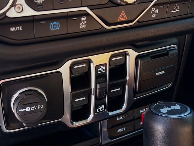 Used 2024 Jeep Wrangler High Altitude image 21