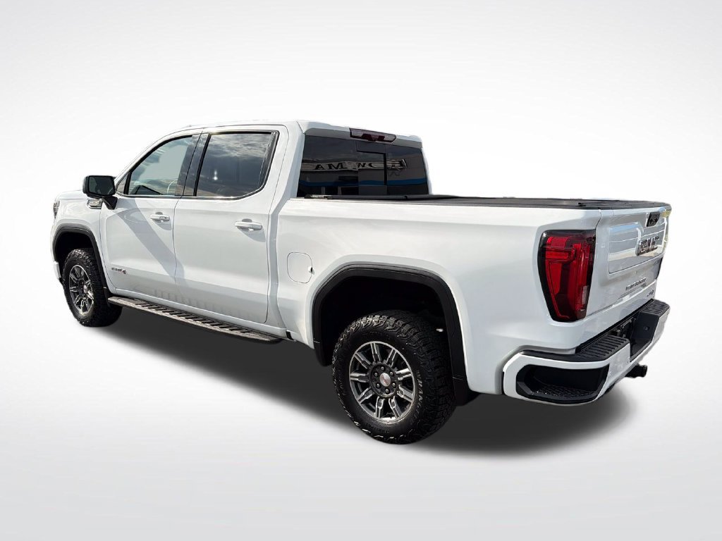 Used 2024 GMC Sierra 1500 AT4 w/ Technology Package AWD/4WD image 11