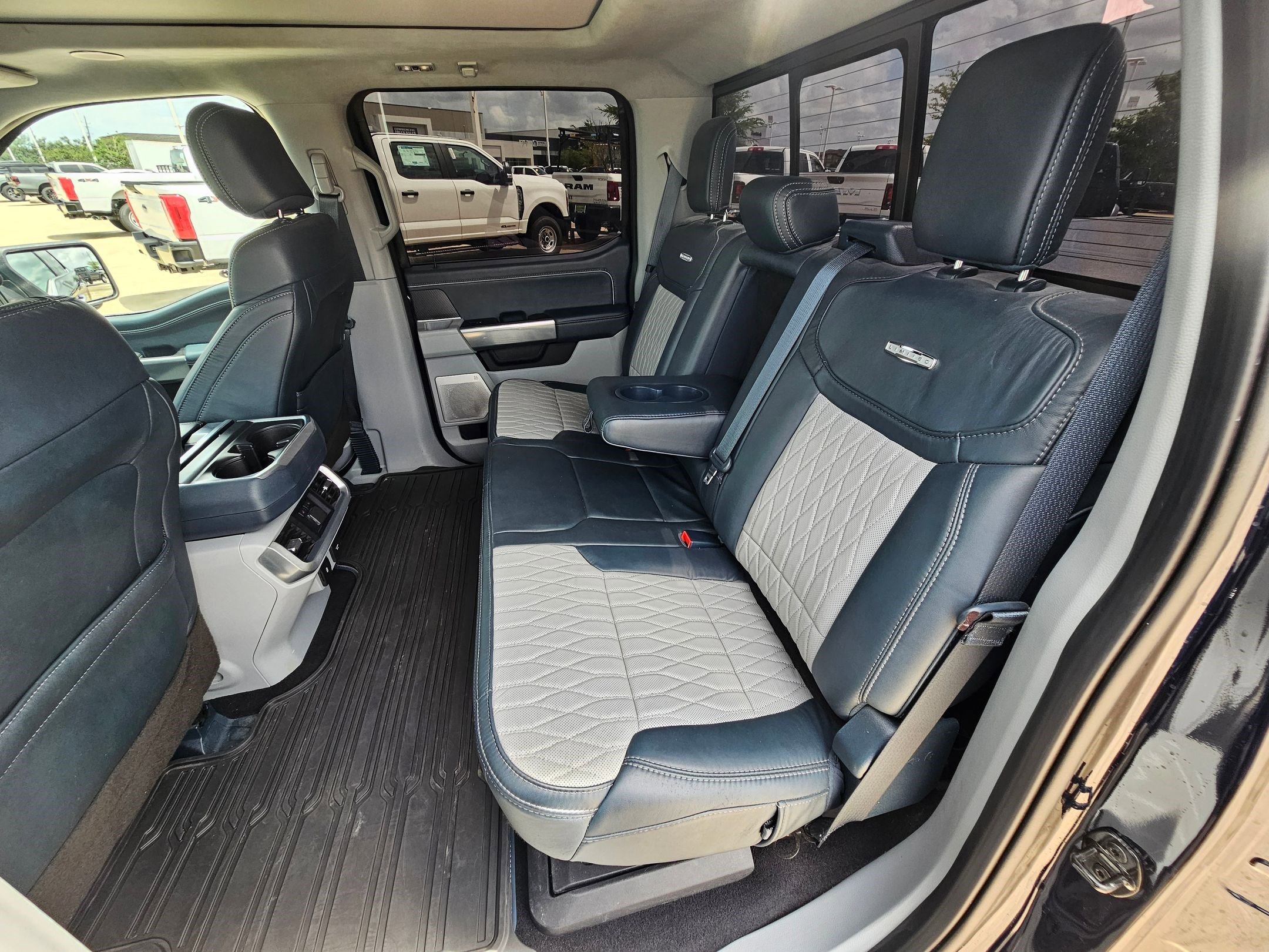 Used 2023 Ford F150 Limited image 26