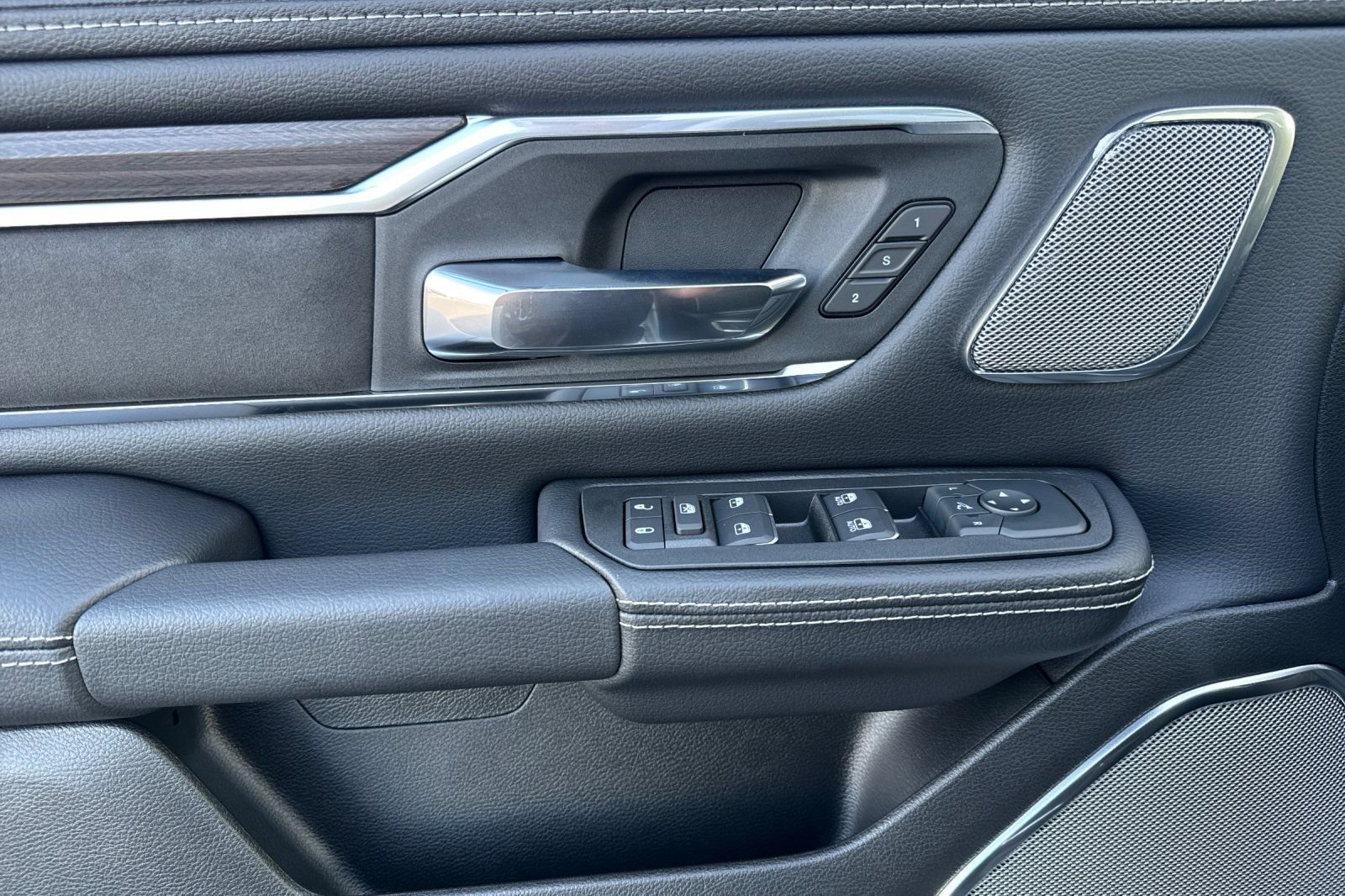 New 2026 RAM 1500 Laramie w/ Night Edition image 13