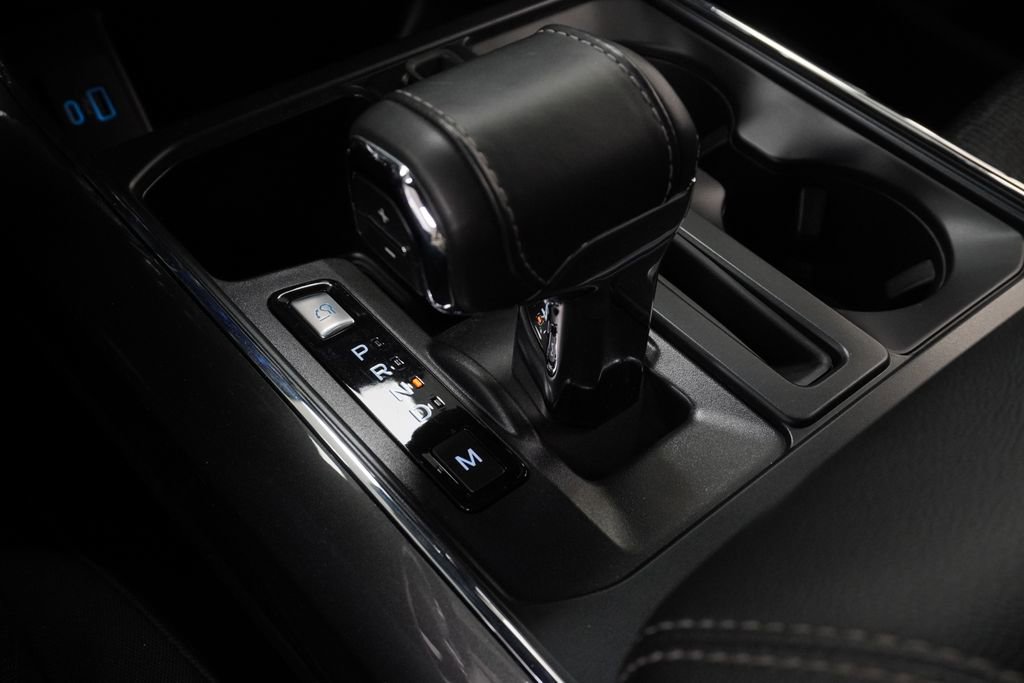 Used 2022 Ford F150 XLT w/ Equipment Group 302A High image 38