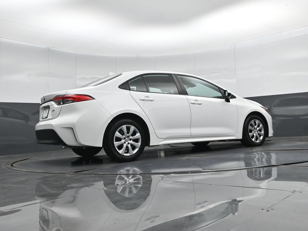 Used 2023 Toyota Corolla LE FWD image 34