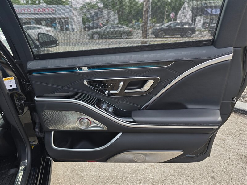 Used 2022 Mercedes-Benz Maybach S 580 4MATIC image 38