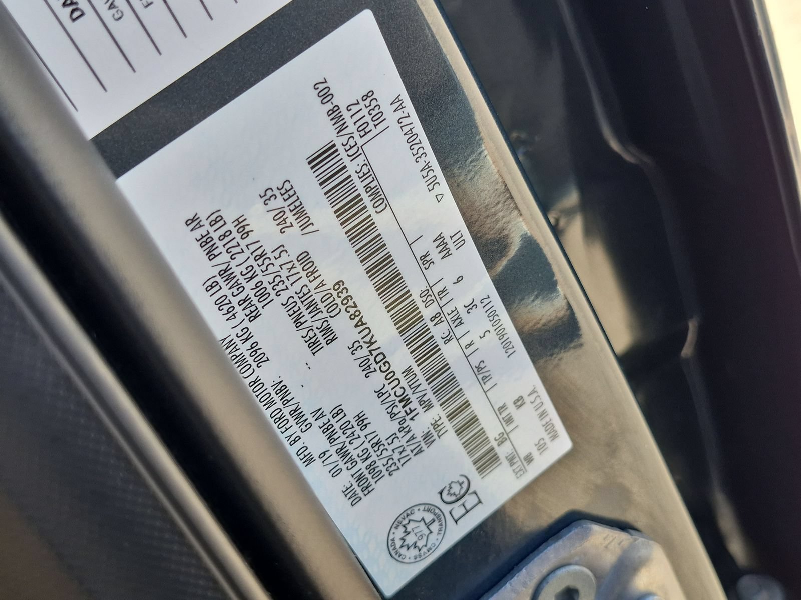 Used 2019 Ford Escape SE FWD image 34