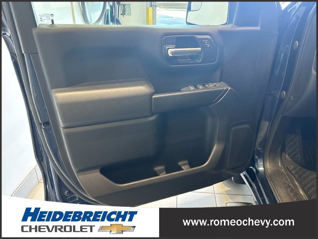 Used 2021 Chevrolet Silverado 1500 Custom AWD/4WD image 10