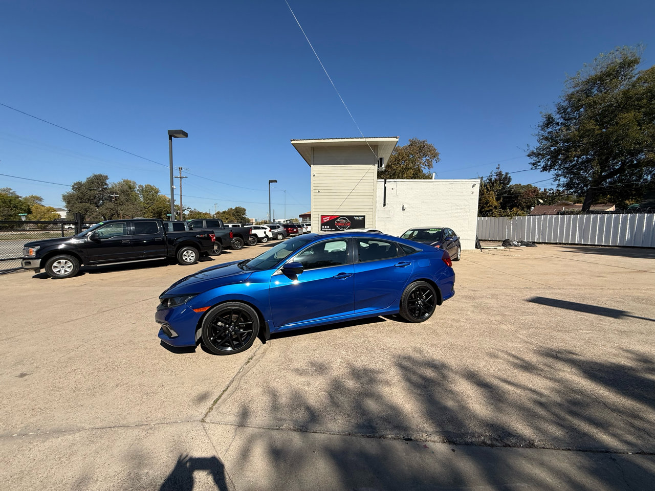 Used 2019 Honda Civic LX image 2