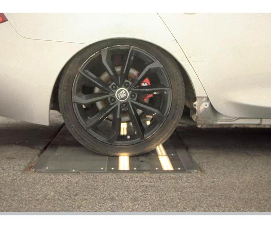 Used 2017 Nissan Maxima SR w/ Midnight Edition FWD image 10