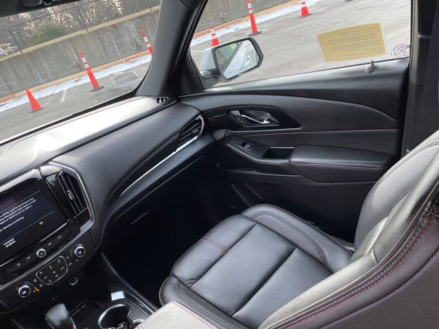Used 2024 Chevrolet Traverse RS image 25