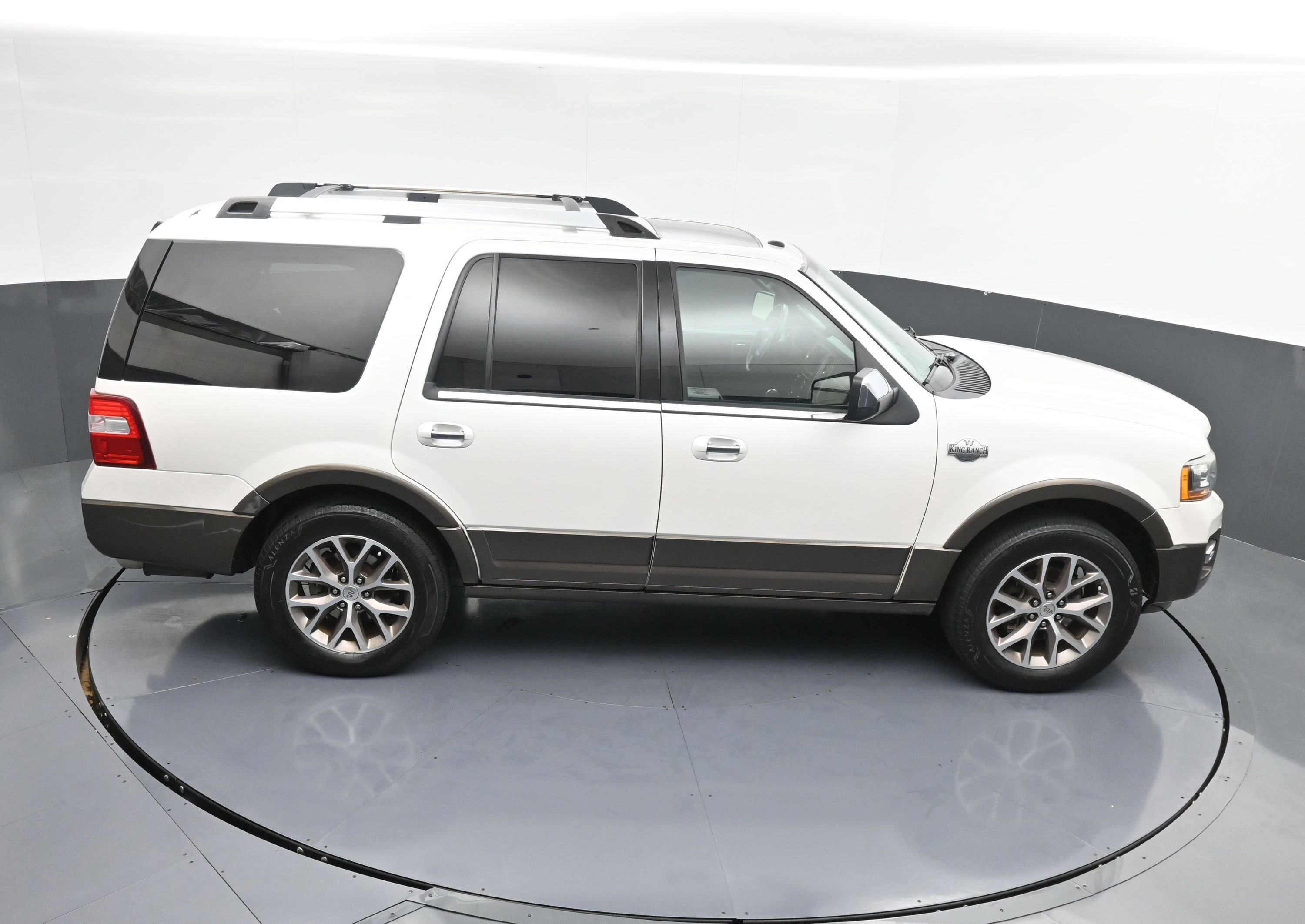 Used 2016 Ford Expedition King Ranch image 42