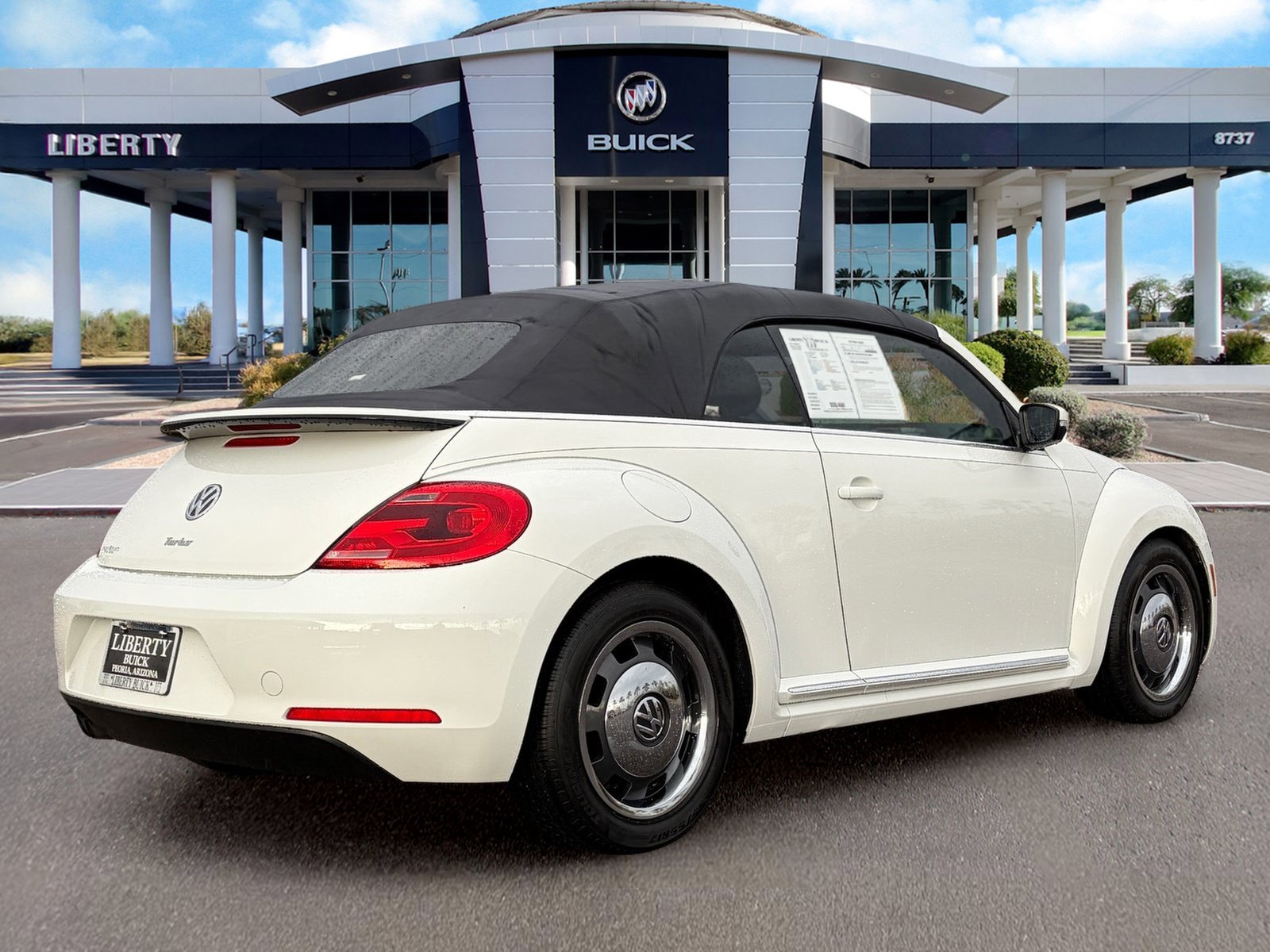 Used 2016 Volkswagen Beetle 1.8T S FWD image 4