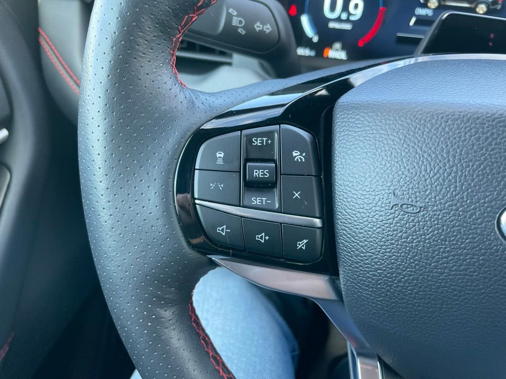 Used 2025 Ford Explorer ST-Line image 24