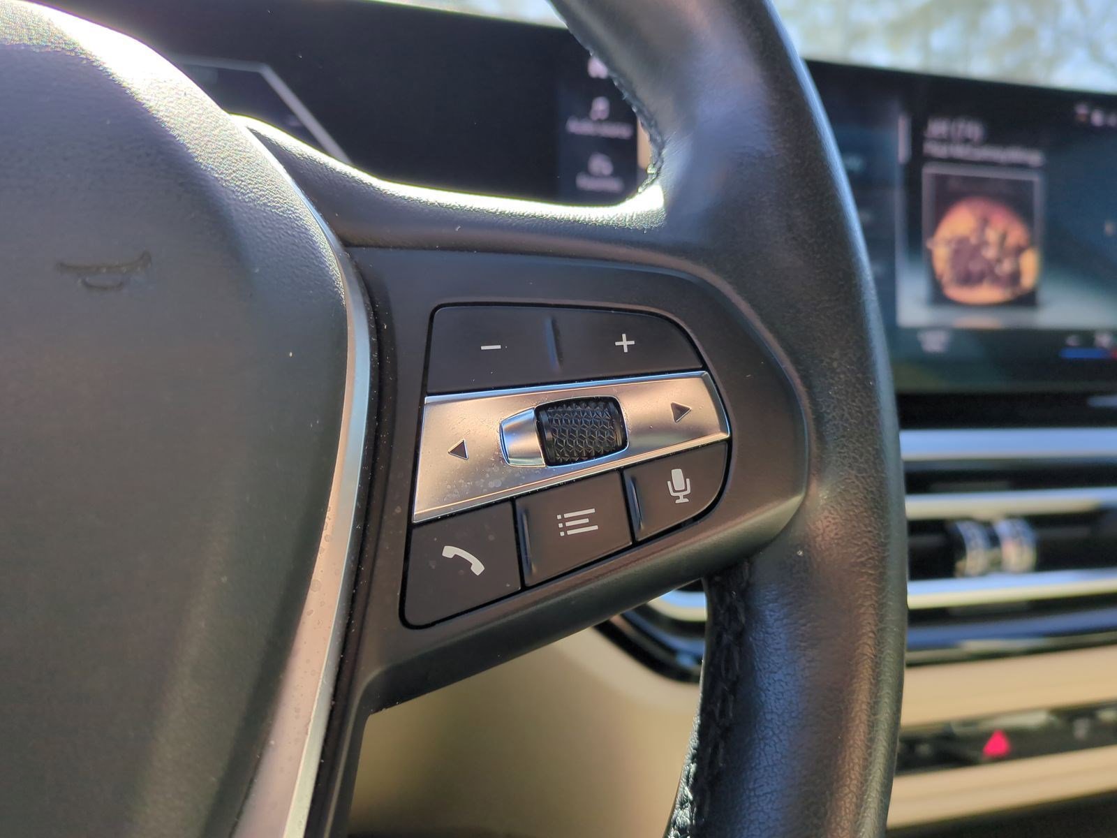 Used 2023 BMW i4 eDrive35 w/ Premium Package image 19