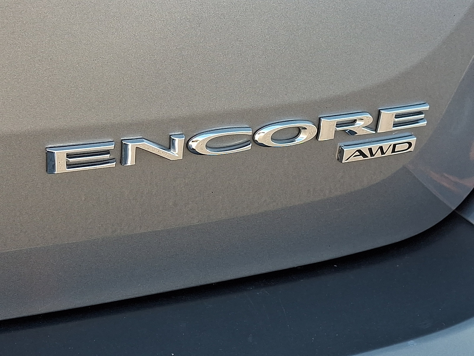 Used 2015 Buick Encore AWD image 28