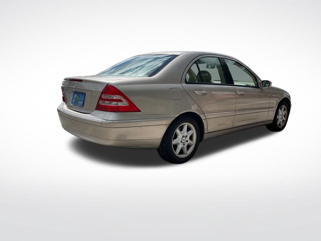 Used 2004 Mercedes-Benz C 240 Sedan image 5