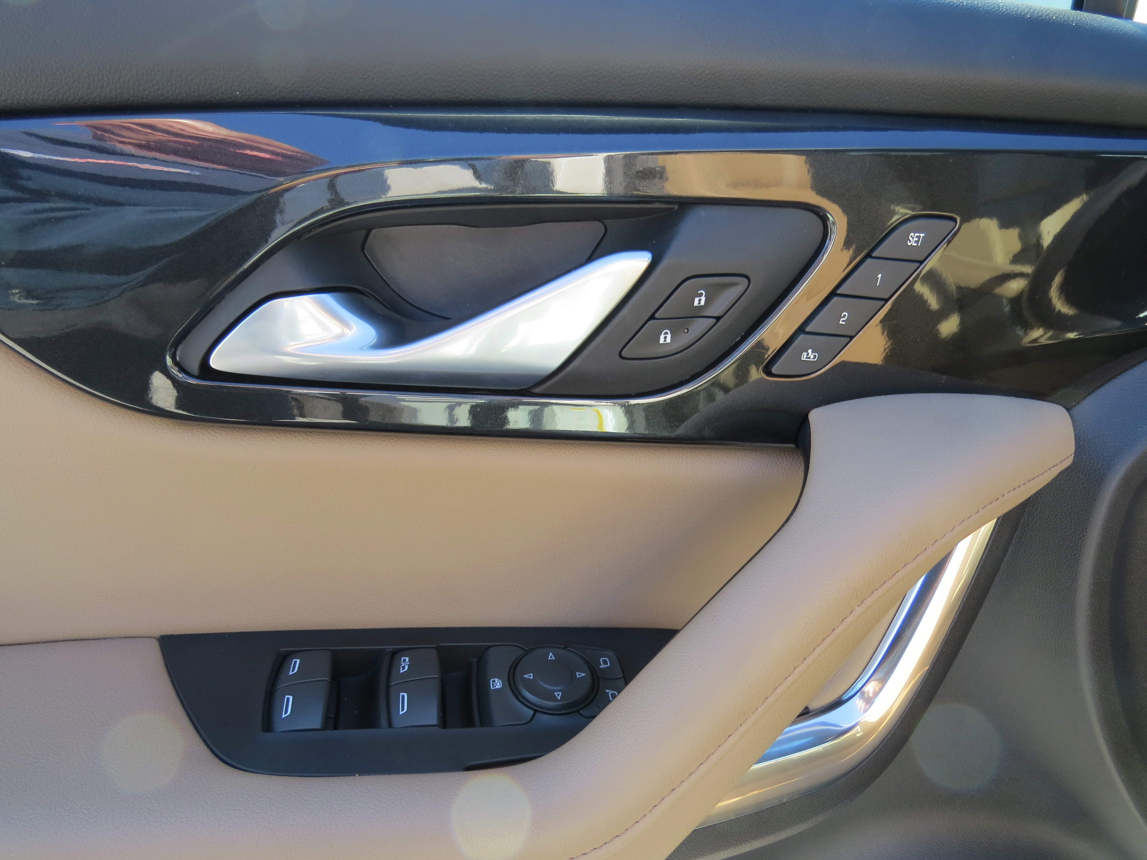 Used 2022 Chevrolet Blazer Premier w/ Enhanced Convenience Package FWD image 15