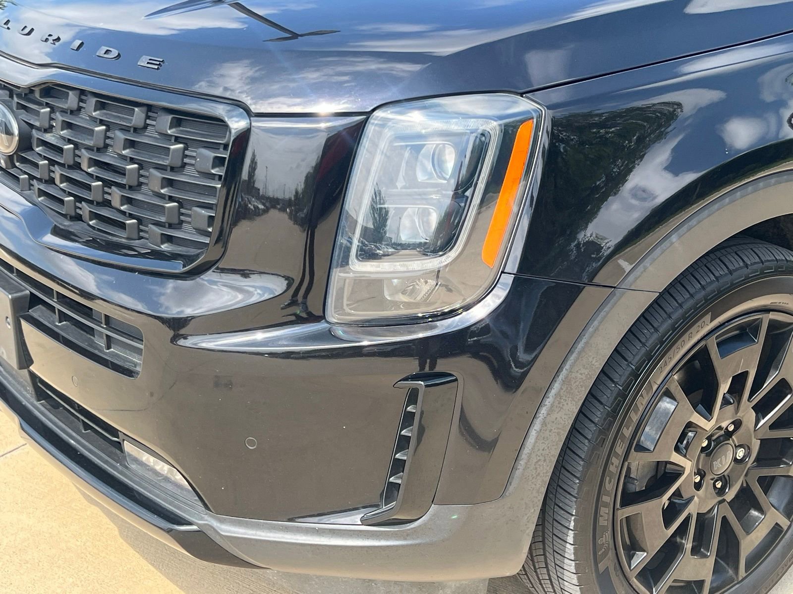 Used 2021 Kia Telluride SX w/ SX Prestige Package AWD/4WD image 4