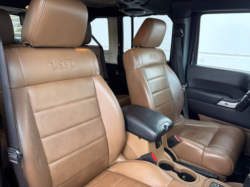 Used 2012 Jeep Wrangler Unlimited Sahara AWD/4WD image 24