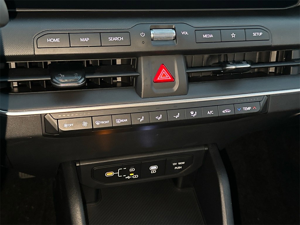 New 2025 Kia K4 LXS image 25