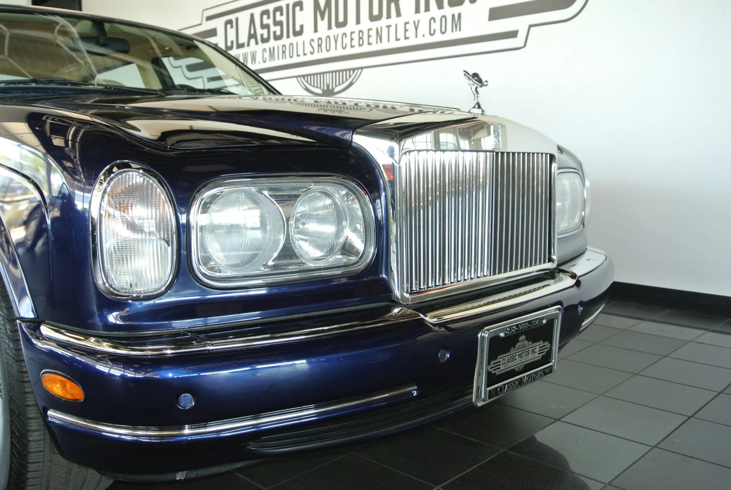 Used 2001 Rolls-Royce Silver Seraph RWD image 2