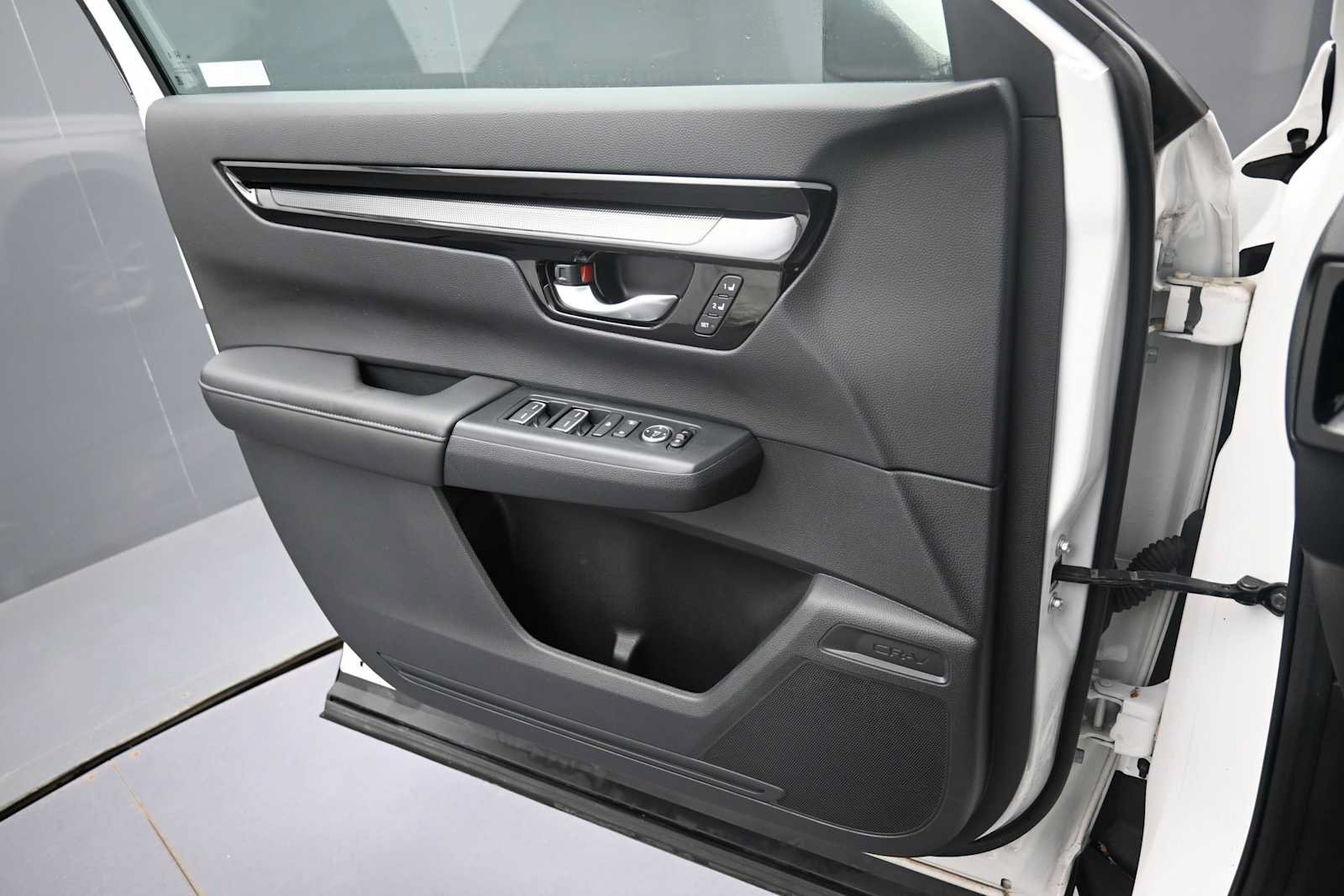 Used 2024 Honda CR-V EX-L image 11