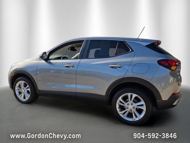 Used 2023 Buick Encore GX Preferred w/ Cold Weather Comfort Package AWD/4WD image 3