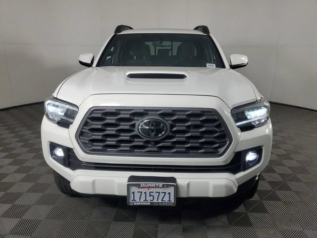 Used 2016 Toyota Tacoma TRD Sport AWD/4WD image 2