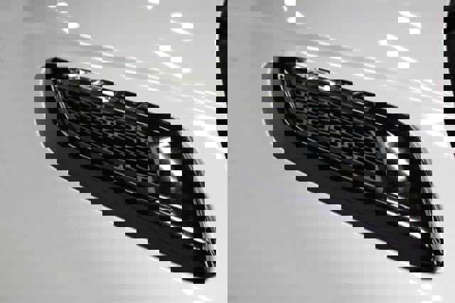 Used 2016 Land Rover Range Rover Sport SE image 28