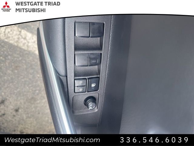 Used 2024 Toyota Corolla Cross LE w/ Moonroof Package FWD image 14