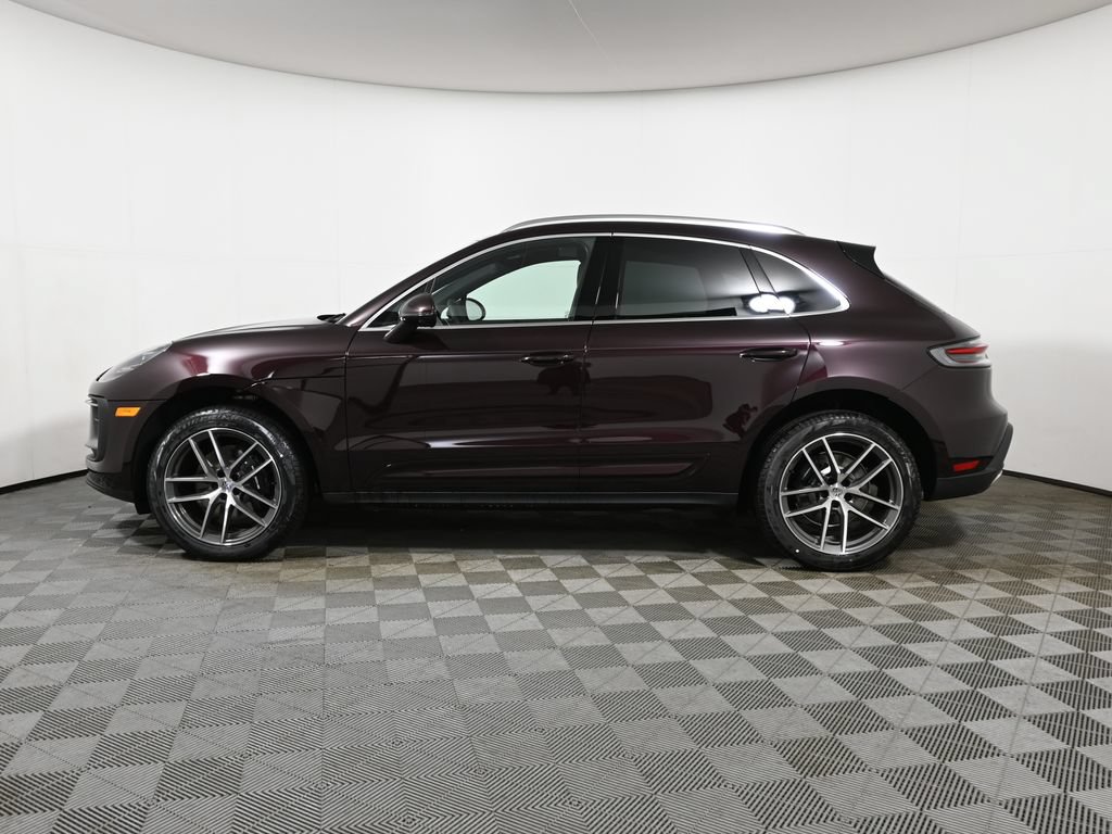 Used 2026 Porsche Macan AWD/4WD image 2