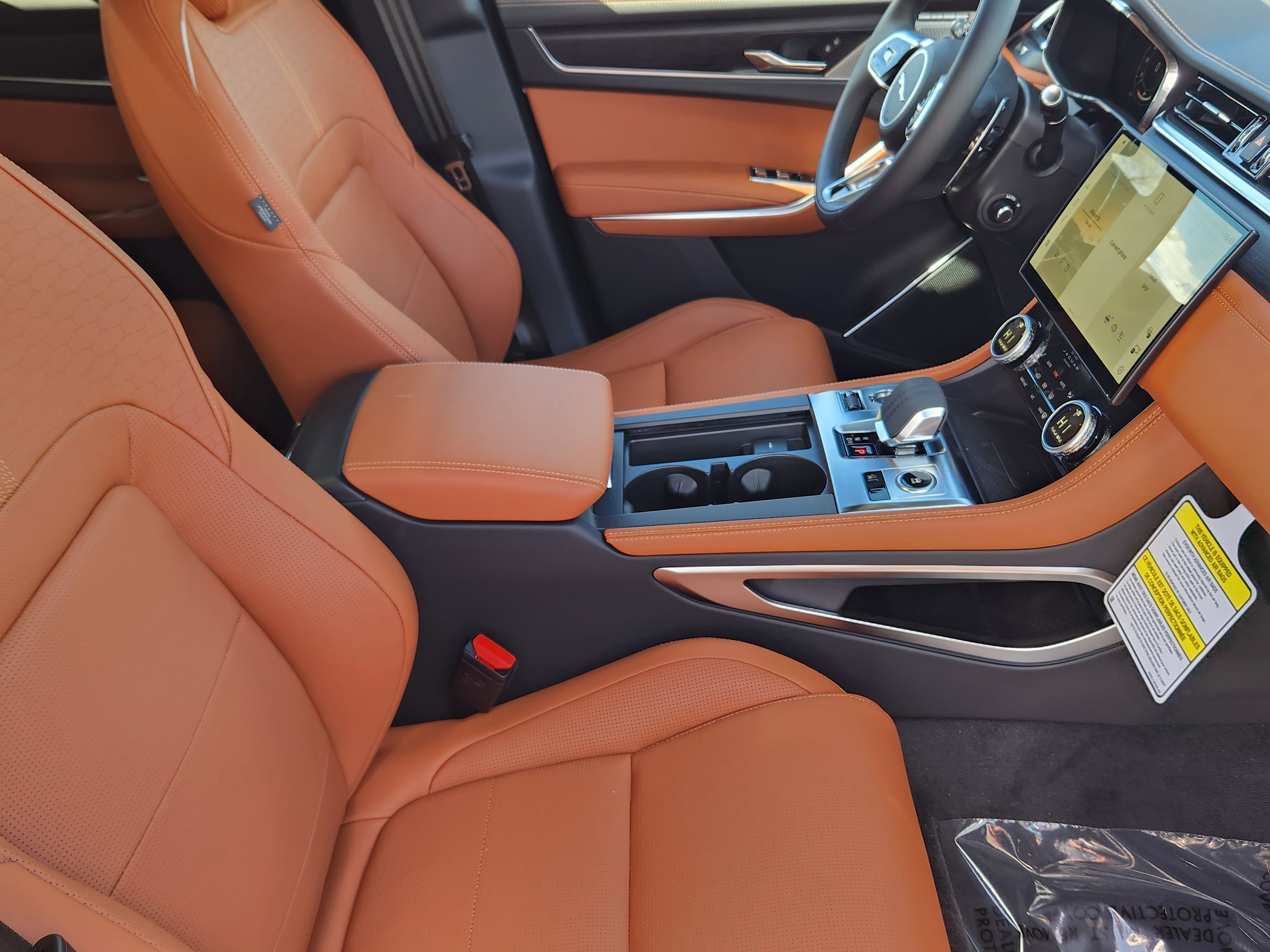 New 2026 Jaguar F-PACE R-Dynamic S image 19