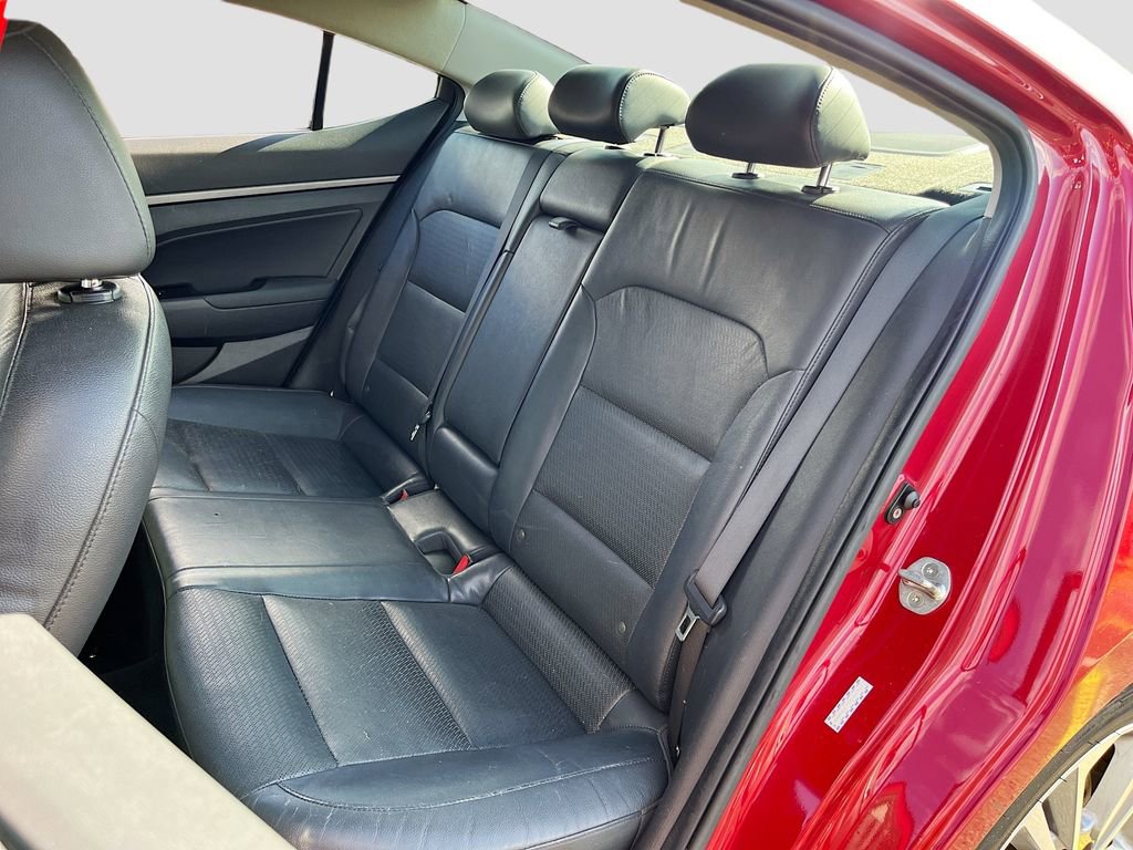 Used 2017 Hyundai Elantra Limited w/ Limited Tech Package 08 image 25