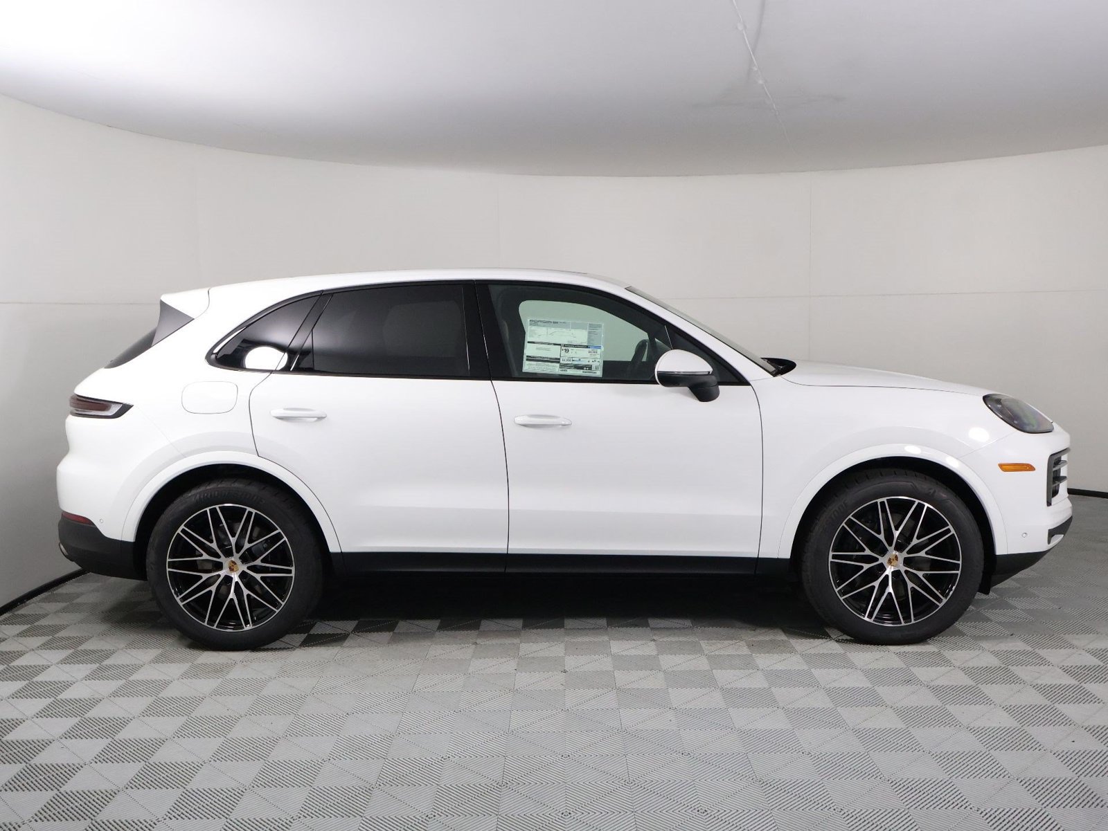 New 2026 Porsche Cayenne AWD/4WD image 8