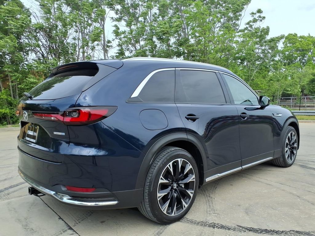 Used 2024 MAZDA CX-90 Plug-In Hybrid w/ Premium Pkg image 3
