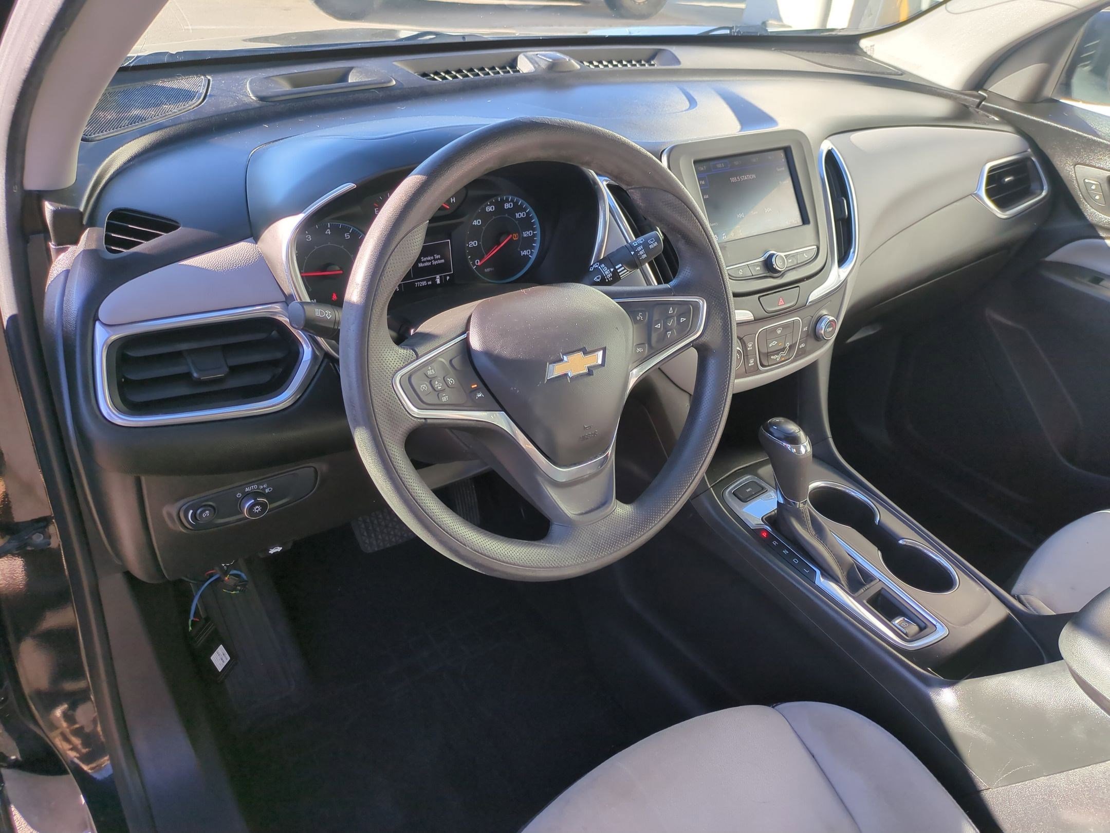 Used 2021 Chevrolet Equinox LS w/ LPO, Floor Liner Package image 16