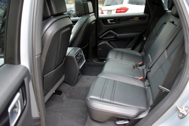 Used 2021 Porsche Cayenne AWD/4WD image 33