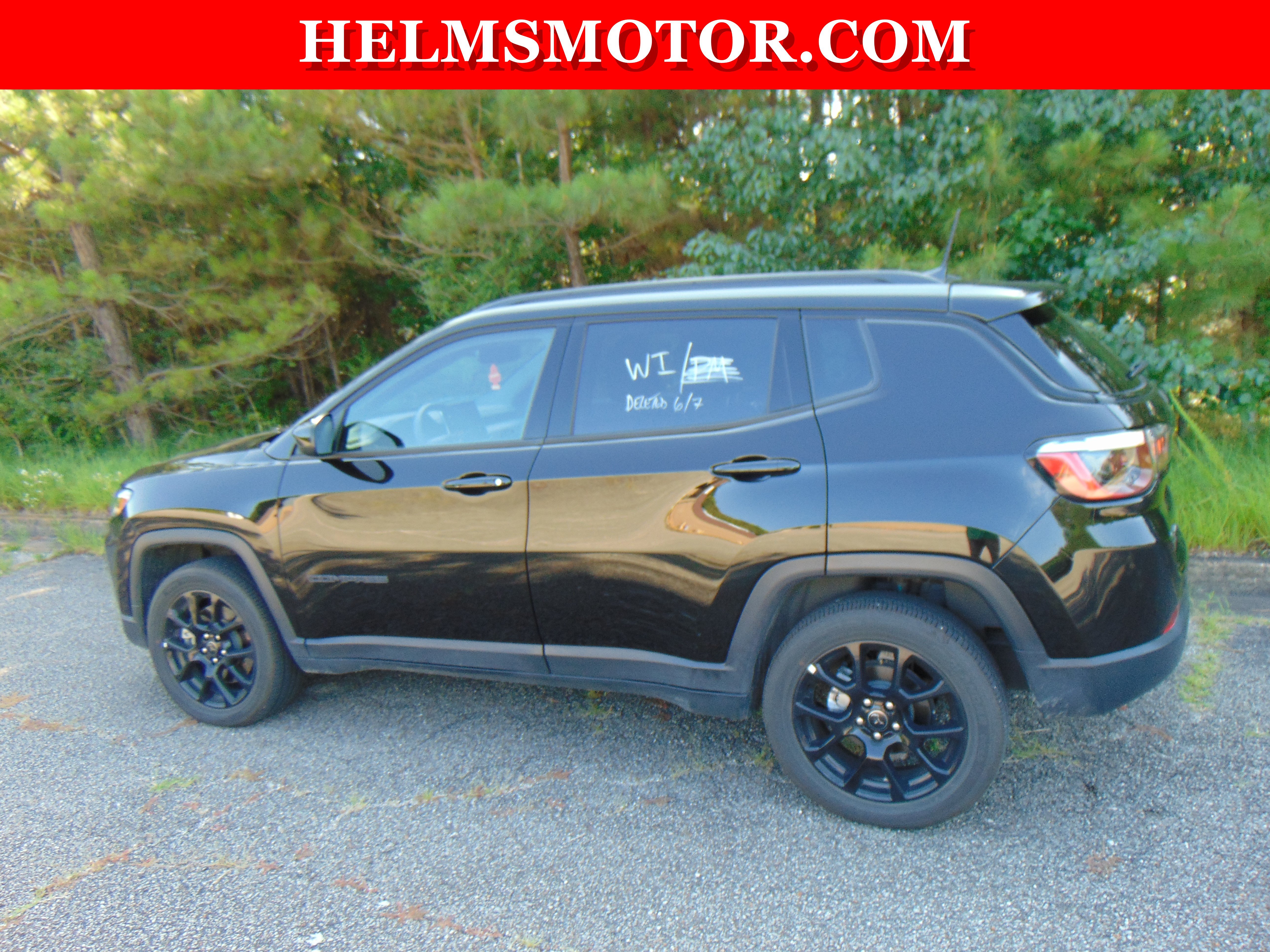 Certified 2025 Jeep Compass Latitude w/ Convenience Group AWD/4WD image 3