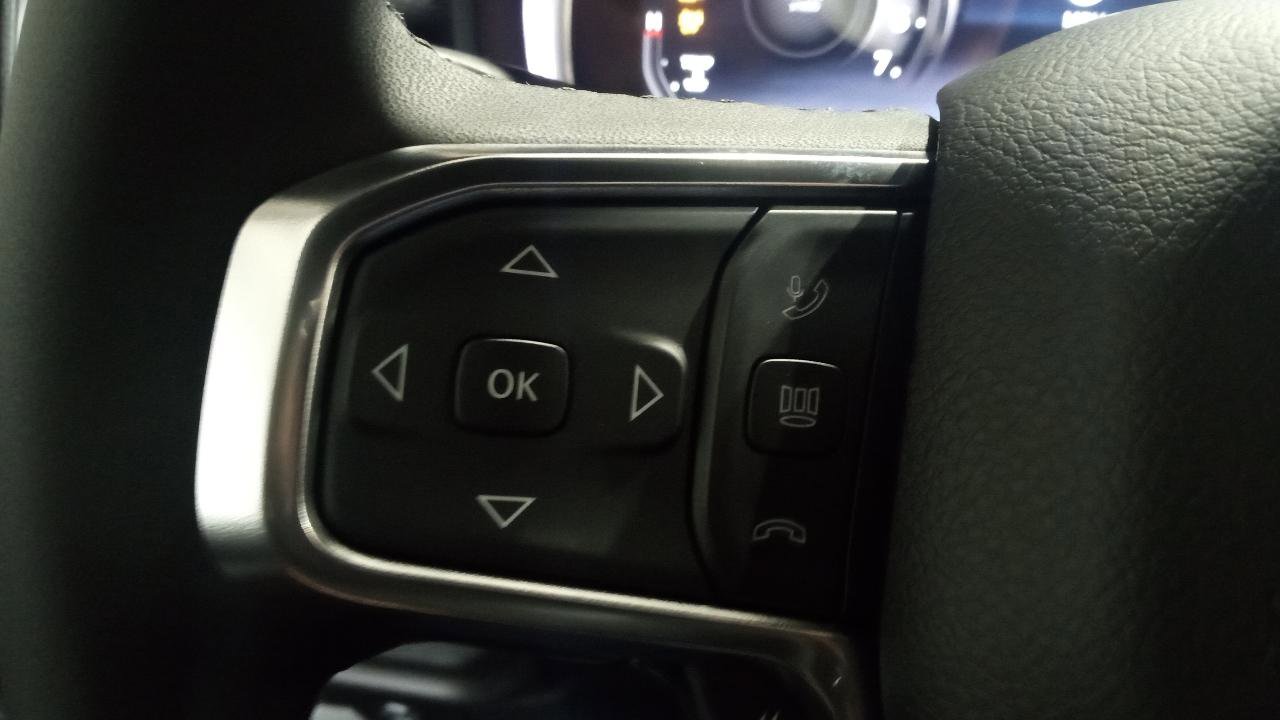 New 2026 RAM 1500 Laramie AWD/4WD image 16