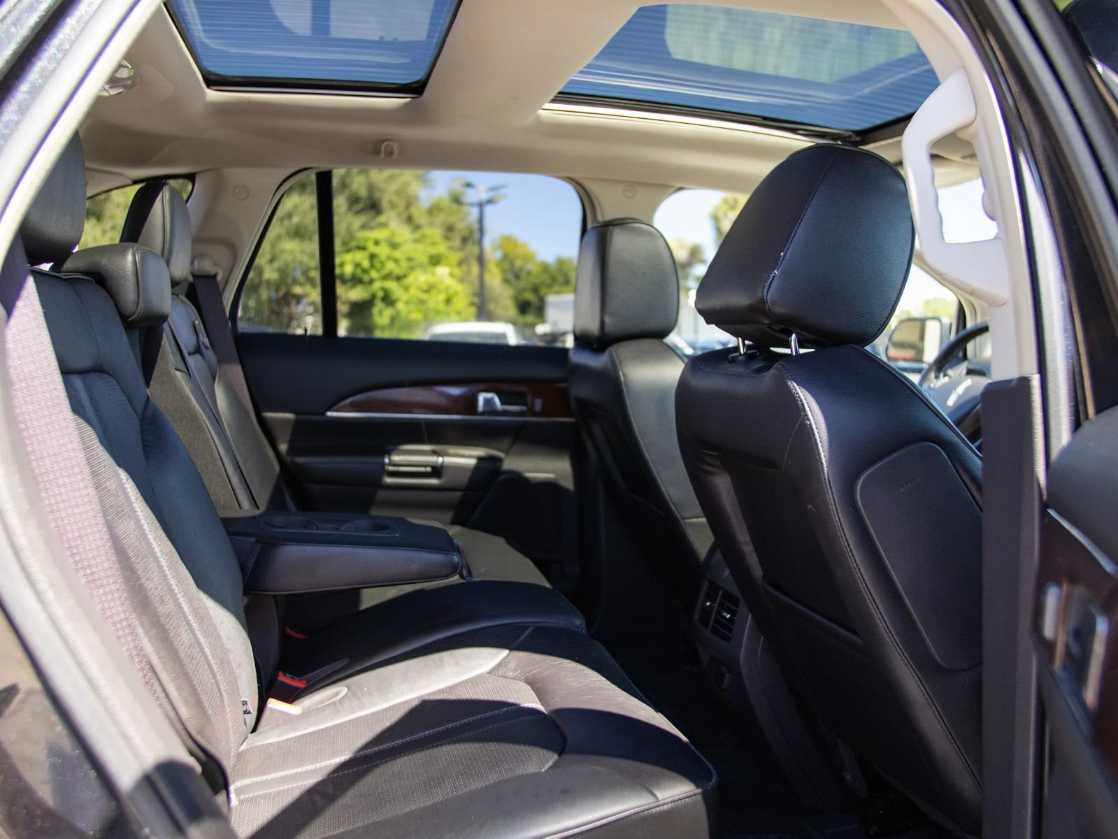 Used 2015 Lincoln MKX AWD w/ Equipment Group 102A image 21