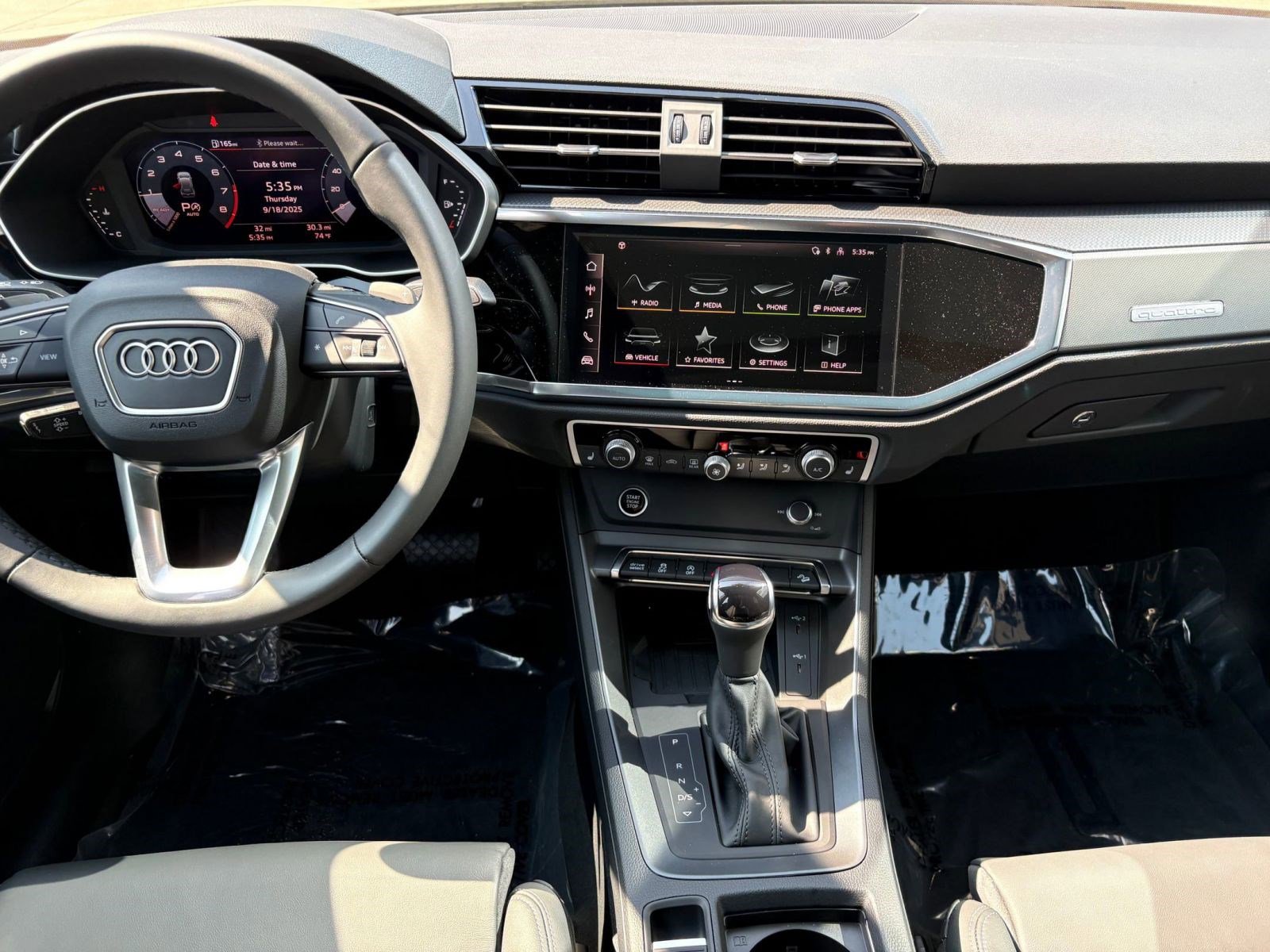 New 2025 Audi Q3 2.0T Premium image 24